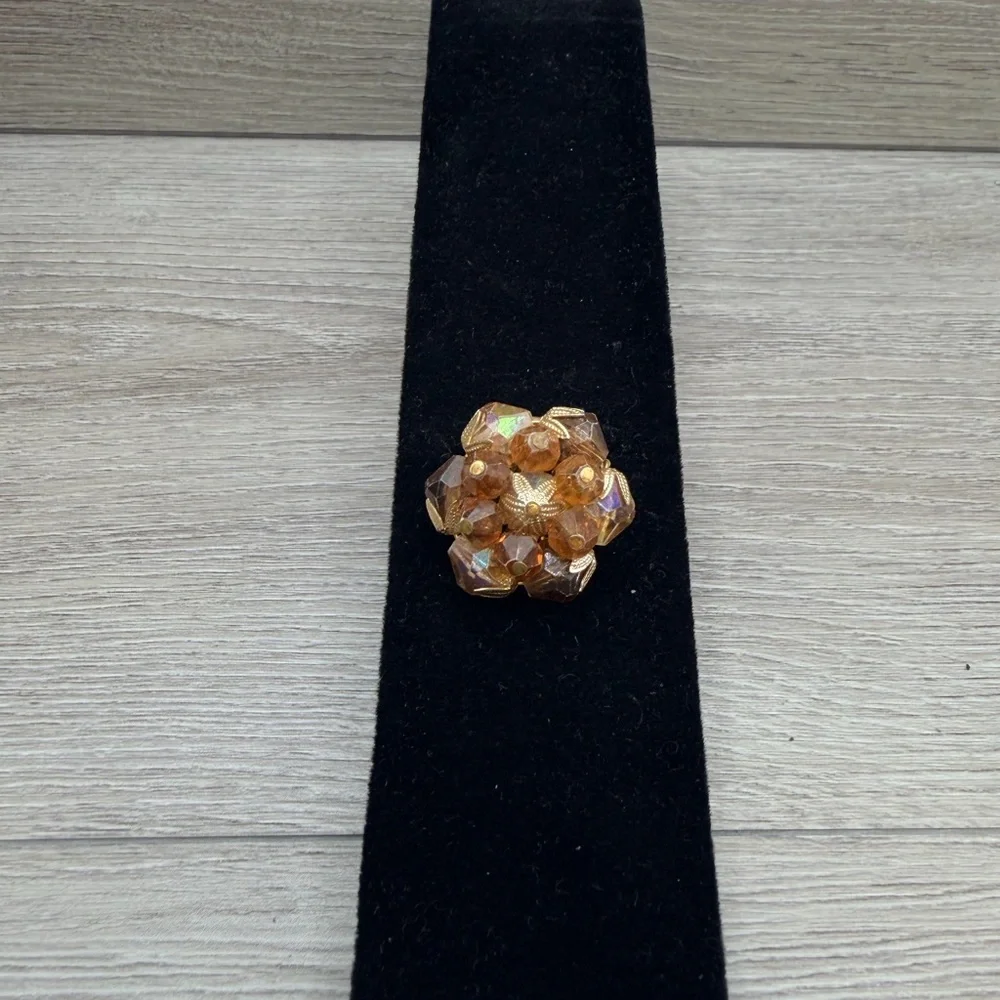 Elegant‎ Gold Tone Cluster Ring Brooch